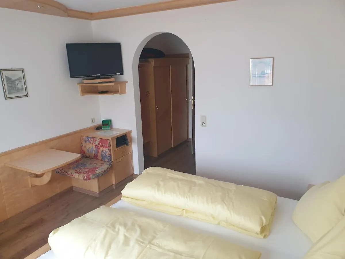 Guest house Haus Hubertus Hotel Mieders
