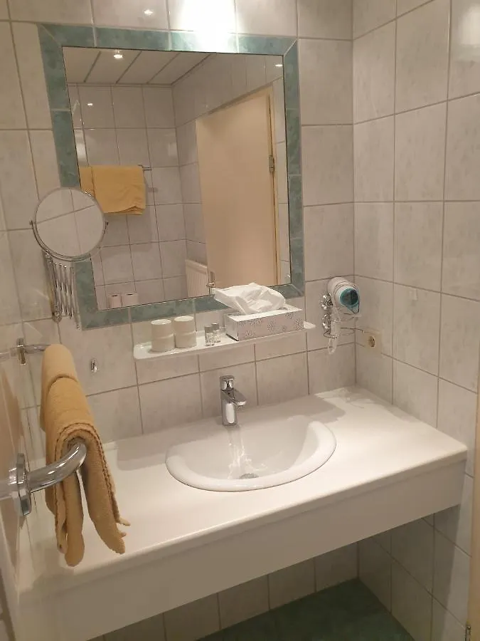 Hotel Haus Hubertus Mieders 4*,